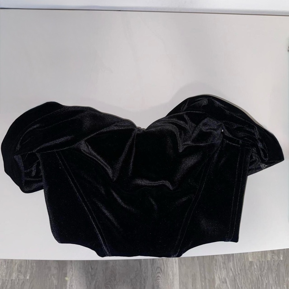 HOUSE of CB Black Velvet Crop Top